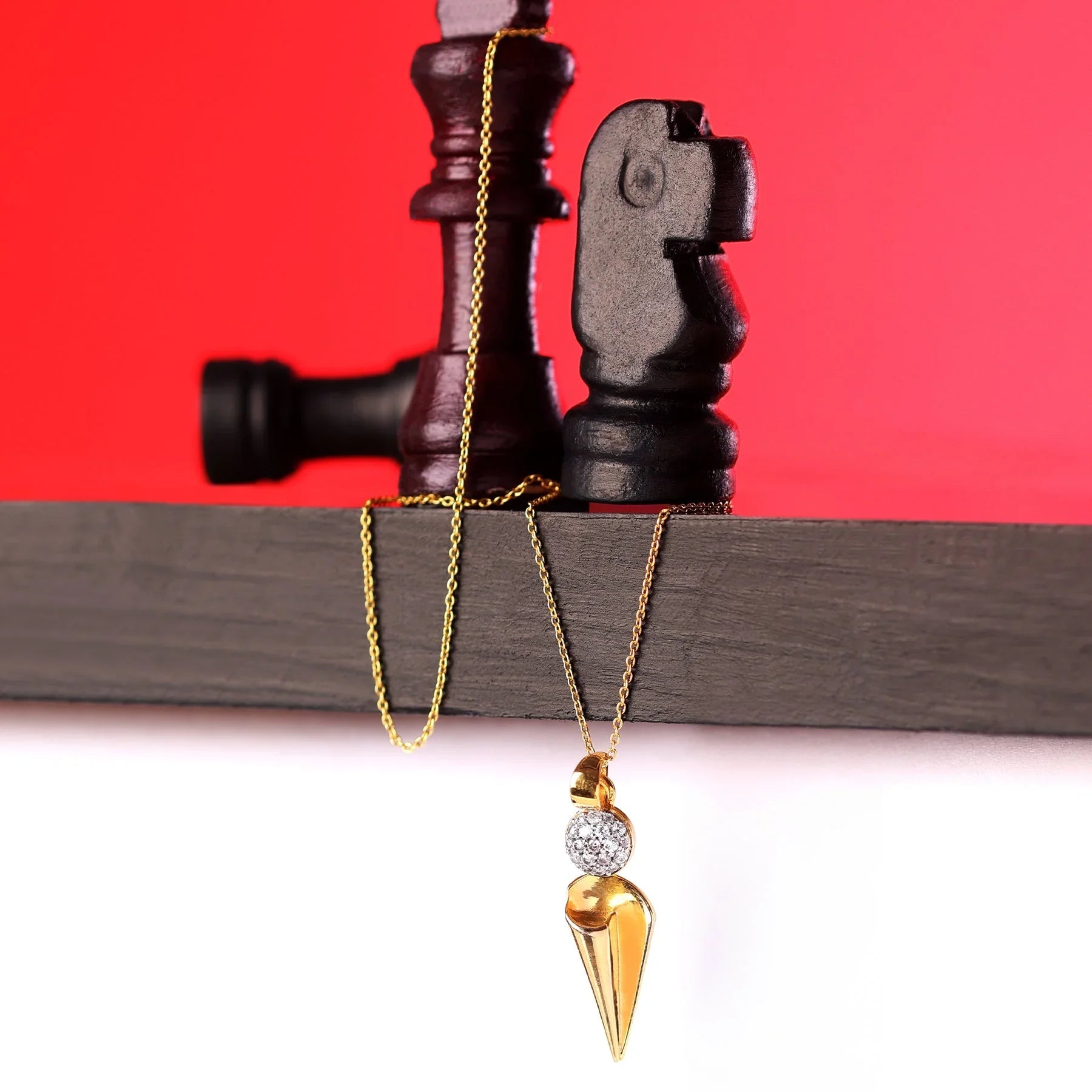 9K gold Veyr necklace modern lightweight for women India | Nayore