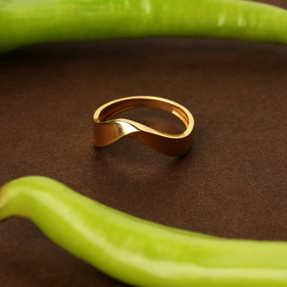 9K gold Kael ring bold lightweight daily wear for women India | Nayore
