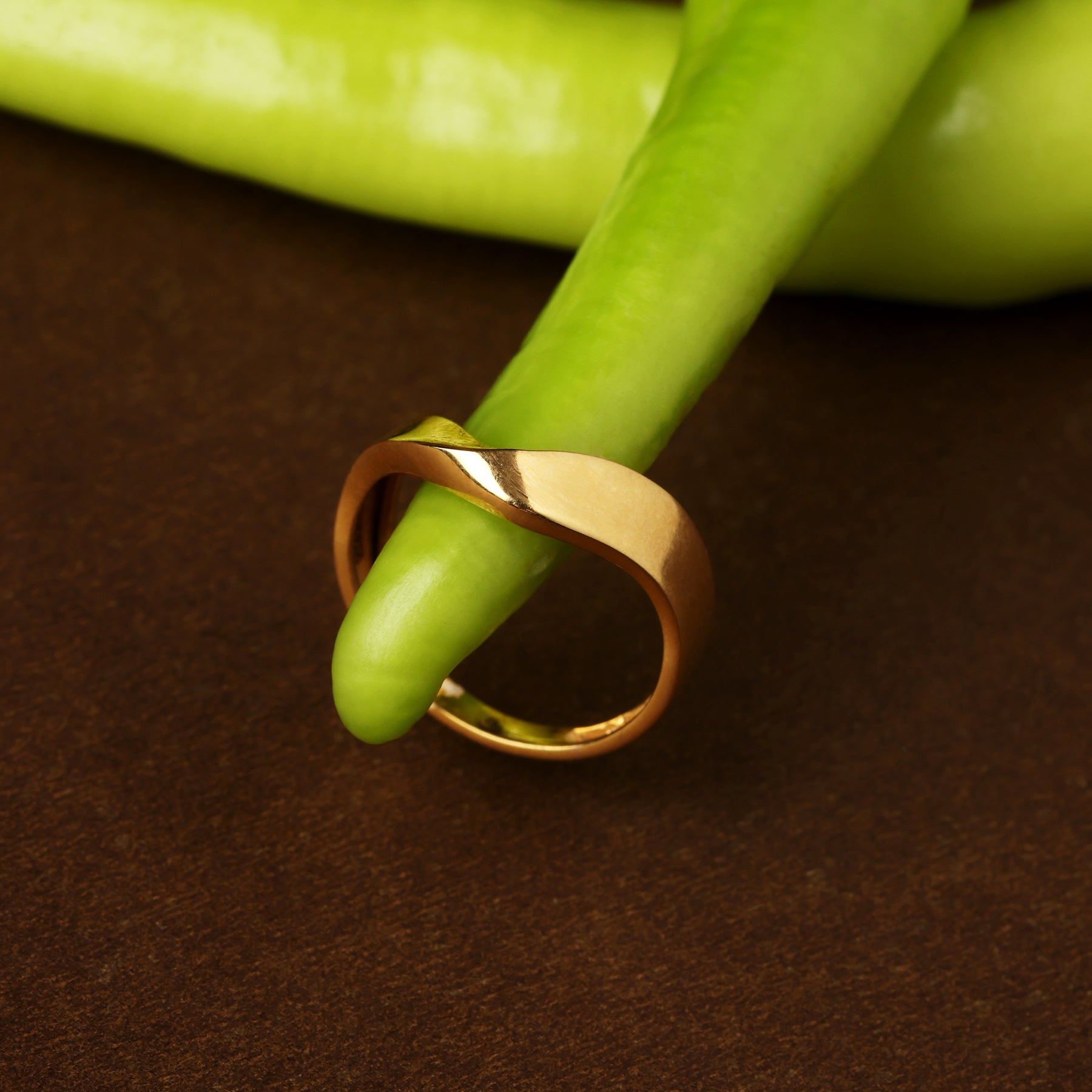 9K gold Kael ring bold lightweight daily wear for women India | Nayore